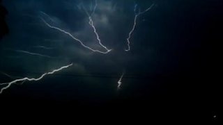 Fuertes tormentas eléctricas cubren el área metropolitana de Houston.