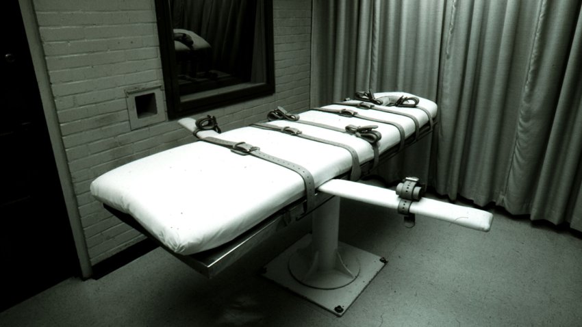 383356 17: The execution bed sits empty on Death Row April 25, 1997 at Texas Death Row in Huntsville, Texas. About 450 prisoners are on the Row. Texas has the most executions in the US each year. The inmates are executed by lethal injection. (Photo by Per-Anders Pettersson/Liaison)