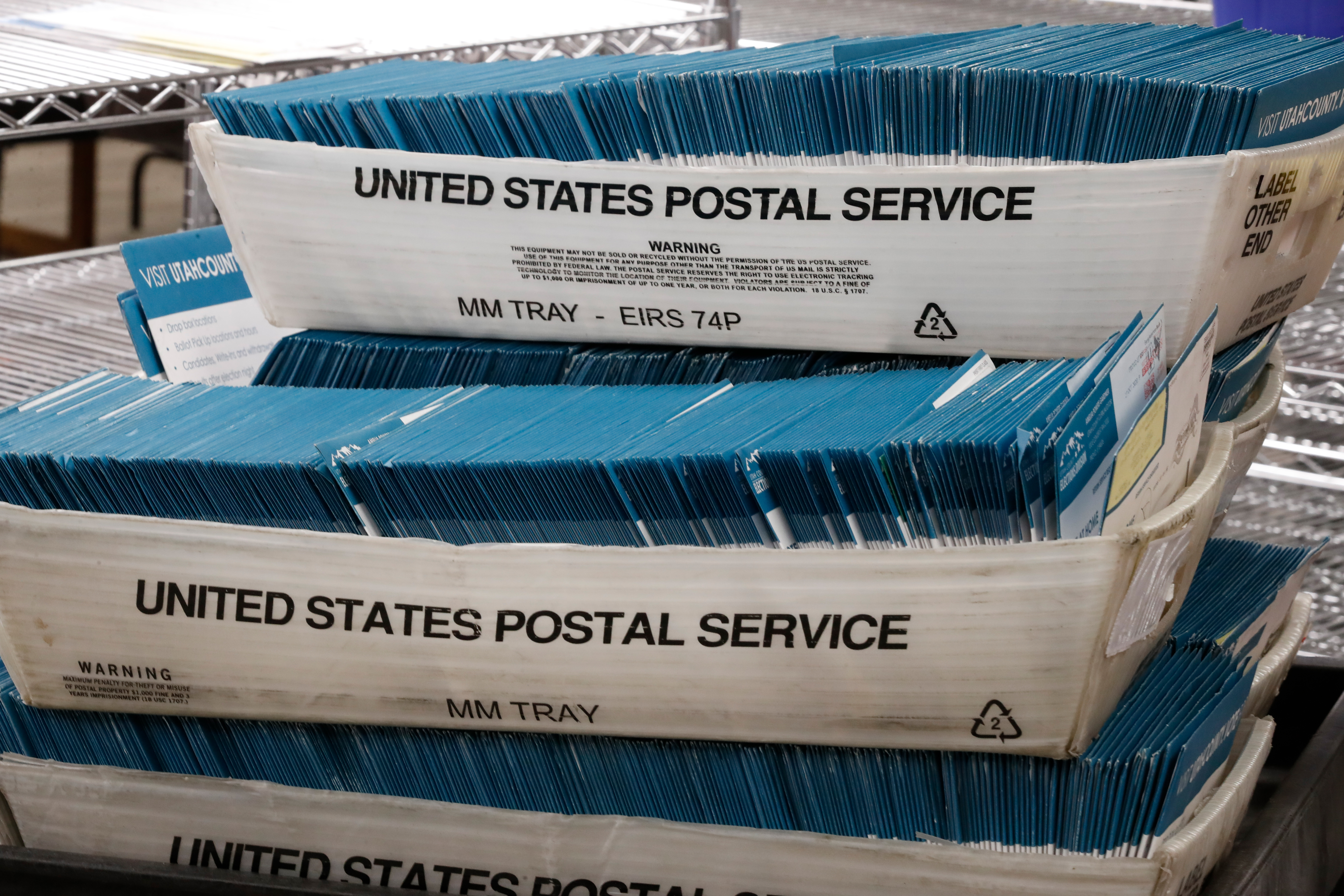Servicio Postal de EEUU queda en el centro del dilema por el voto por correo en elecciones