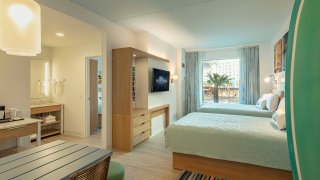 Universal's Endless Summer Hotel