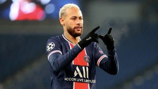 El jugador del París Saint-Germain (PSG) recibió multitud de críticas el sábado después de que el periódico O Globo informara sobre el evento, que comenzó el viernes en una mansión en Mangaratiba, en Río de Janeiro, y continuó con la presencia de unos 500 invitados.