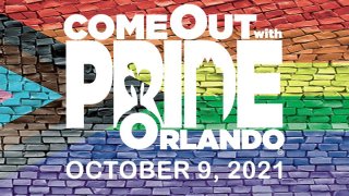 Desfile de orgullo LGBTQ+ en downtown Orlando