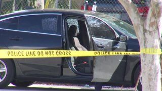 Investigan tiroteo que dejó un hombre muerto en el estacionamiento de una iglesia en Orlando