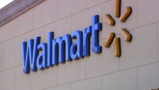 Ameaça de bomba no 'Walmart' deixa clientes e funcionários em alerta