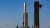 Florida: tras varios aplazamientos, SpaceX logra lanzar su cohete Falcon Heavy
