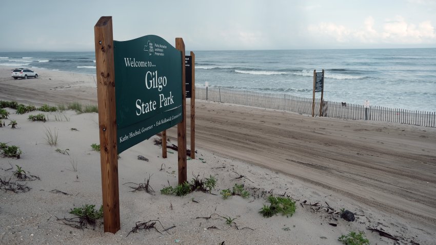 Vista general de la playa de Gilgo el 18 de julio de 2023 en Babylon, Nueva York. Rex Heuermann, arquitecto neoyorquino de 59 años, ha sido acusado del asesinato de tres mujeres y sospechoso de la muerte de una cuarta.