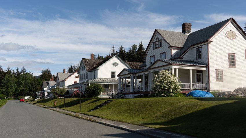 Imagen de archivo genérica de casas en Alaska.