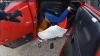 En video: dramático rescate de mujer atrapada boca abajo en un auto tras accidente