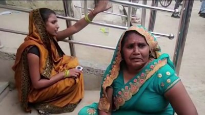 Estampida en acto religioso deja más de un centenar de muertos en India
