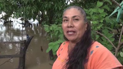 Ciclón tropical John incomunica de decenas de comunidades en México