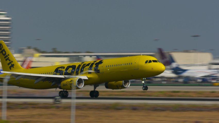 Spirit airlines plane on the tarmac