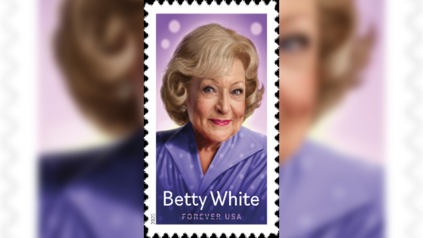 Estampilla de USPS honrando a Betty White.