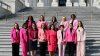 Por qué congresistas demócratas vistieron de rosado durante mensaje de Trump