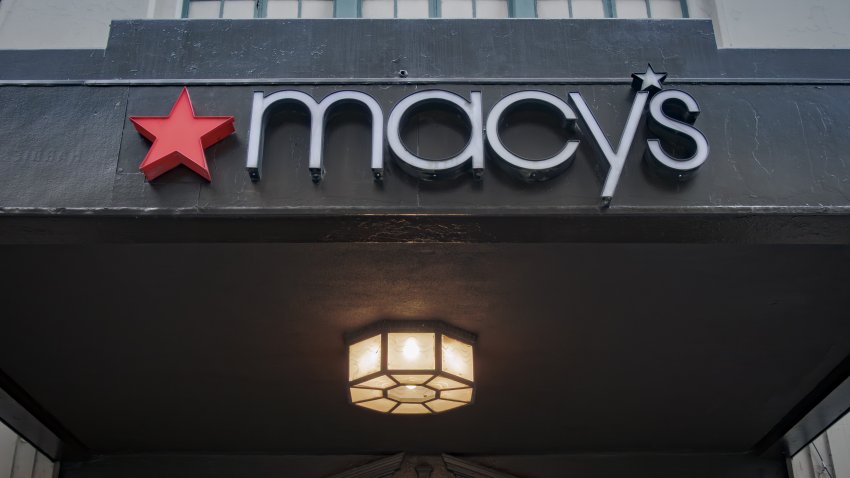 MANHATTAN, NEW YORK, UNITED STATES – 2025/04/14: Marquee at the entrance to a Macy’s store in Manhattan. (Photo by Erik McGregor/LightRocket via Getty Images)