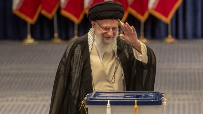 En video: quién es el ayatollah Alí Jamenei, el líder supremo de Irán