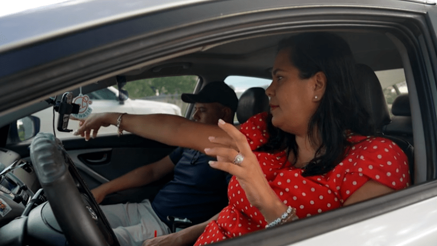 Pareja boricua que vive dentro de su auto en Florida.